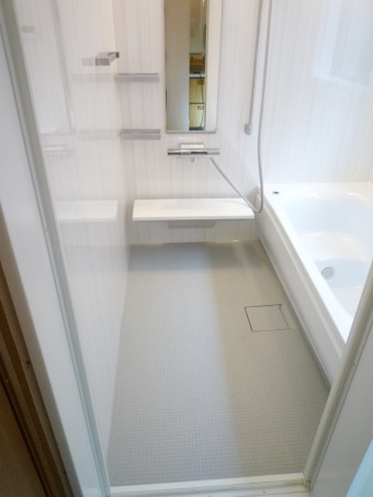 心地よい毎日を実現 TOTOのサザナ1616にお取替え 心地よい毎日を実現 TOTOのサザナ1616にお取替え